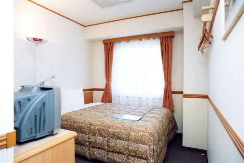 Toyoko Inn Shin-Yamaguchi-Eki Shinkansen-Guchi Экстерьер фото